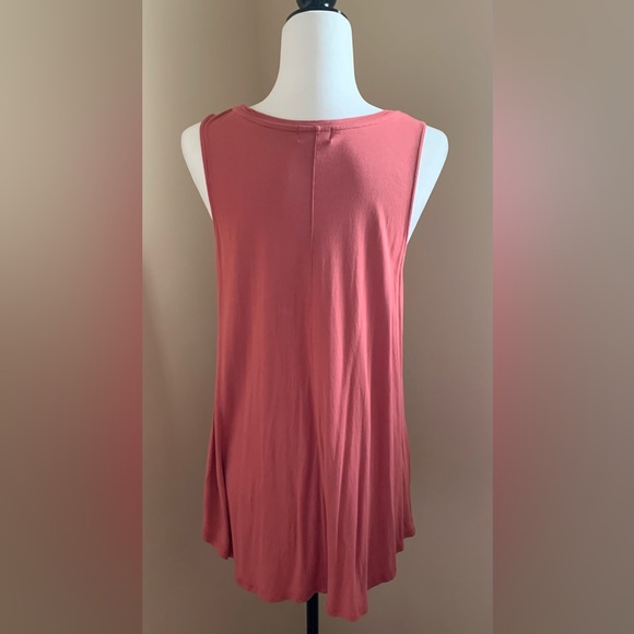 Long Tank Top - Picture 3 of 5